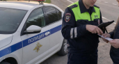 Два автомобиля столкнулись ночью на парковке ТЦ в Курске