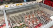 Вы делаете это зря: почему мытье курицы под краном превращает вашу кухню в зону биологической опасности