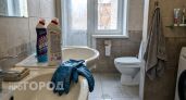 Перестаньте рисковать канализацией: сантехник объяснил, почему смывать бумагу в унитаз — плохая идея