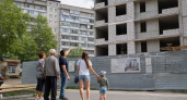 Дольщики Железногорска ждут квартиры с 2021 года и зовут Хинштейна
