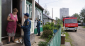 Курянка поблагодарила МЧС: пожарные не дали огню уничтожить её дом