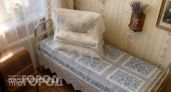 Странный ритуал с подушками в СССР имел практический смысл: рассказываю зачем мы строили эти пирамиды на кровати