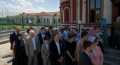 Икону Божией Матери Курскую Коренную перевезли в летнюю резиденцию