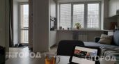 Забудьте про жалюзи на балконе: стильный выбор дизайнеров для защиты от жары и создания уюта в доме