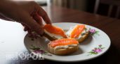 Замораживаю пачку кефира на ночь: научилась готовить нежный домашний сыр вместо дорогого магазинного