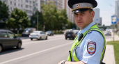 В Курске BMW вылетел на тротуар на проспекте Плевицкой, обошлось без пострадавших