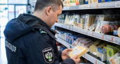 В 16 курских «Светофорах» нашли мясо и сыр с антибиотиками и нарушениями