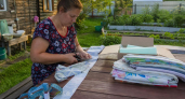 Хватит избавляться от старого белья: показываю как сшить стильный бисквитный плед из привычной ветоши