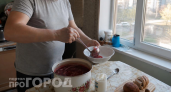 Перестала превращать борщ в суп со свеклой: раскрыла две детали из книги 1952 года для идеального цвета