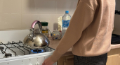 Больше не нужно отмачивать ручки плиты часами: копеечный состав удаляет въевшийся жир буквально за пару движений
