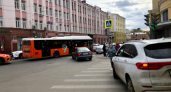 Хватит стоять перед зеброй: ГАИ разъяснили, когда водителю разрешено ехать не дожидаясь пешехода на дороге
