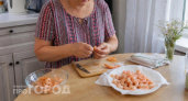Выкидывать или оставить: что на самом деле скрывает темная нить в креветке и опасно ли это для вашего здоровья