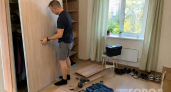 Забудьте про громоздкие шкафы: этот компактный вариант освободит полкомнаты и сделает хранение удобным