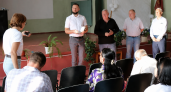Курские депутаты посетили Щигры и обсудили ремонт школы к ее юбилею