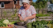 Забыла про сушку и заморозку: делаю из базилика ароматную соль, которая сохраняет лето в каждой баночке
