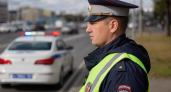 В Курске ищут водителя авто, из которого трое пассажиров свешивались на ходу