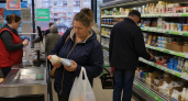 Молоко выходит из рациона россиян: что на самом деле происходит с привычным продуктом и стоит ли менять привычки