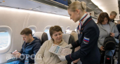 Перестаньте совершать эти ошибки в полете: 10 привычек пассажиров, которые сильно раздражают стюардесс