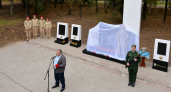 В Дмитриевском районе открыли памятный знак участникам СВО и погибшим героям