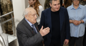 В Курске открыли выставку картин 100-летнего фронтовика, готовившего полёт Гагарина