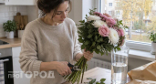 Перестаньте выбрасывать увядшие цветы через два дня: семь простых действий заставят букет стоять целый месяц