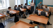 В школе №18 Курска прошёл урок о пенсии, СНИЛС и зарплате в конверте