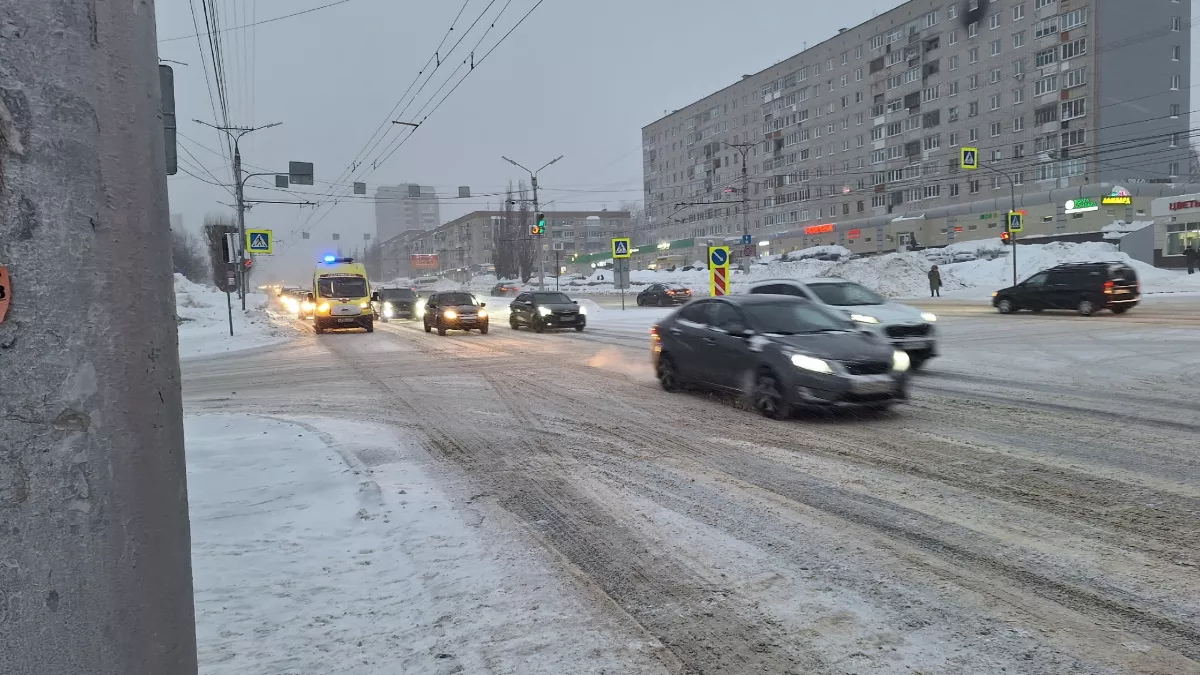 Новая глупая автоподстава, от которой плачут даже профи: как мошенники превращают телефон в улику против вас