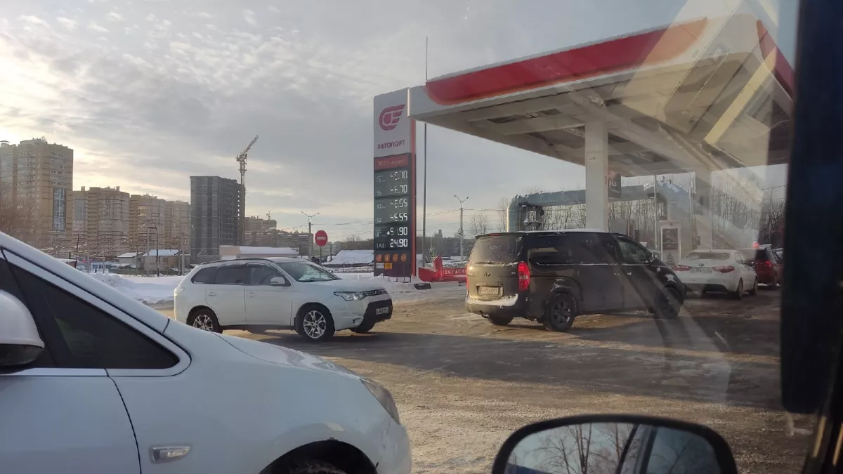 Ветровики больше не в моде: почему водители спешно снимают дефлекторы с авто