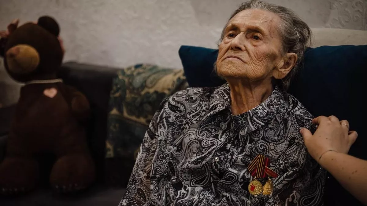 Ушла из жизни девочка, которая в 16 лет командовала зенитным орудием