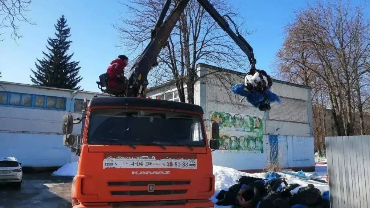 Детский сад в Курске завалило мусором на 25 кубометров