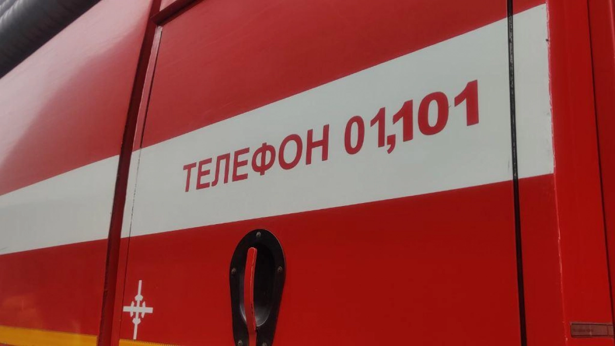 Курские пожарные не спали всю ночь: 8 выездов за сутки