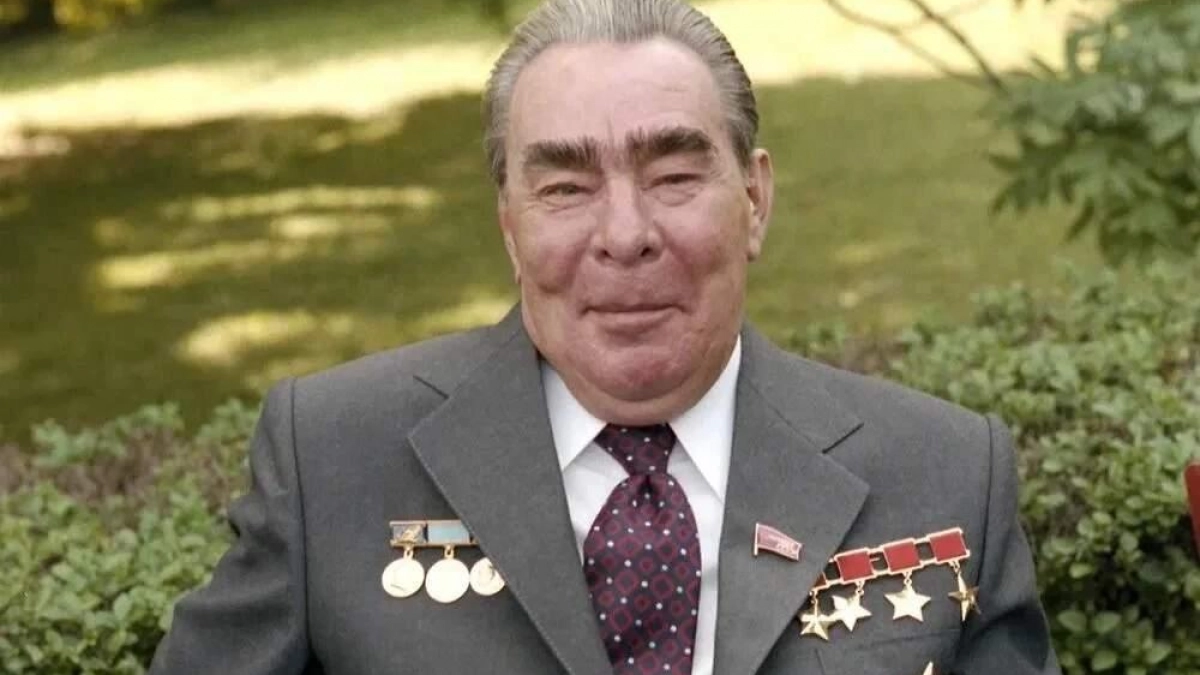 В Курске нашли рапорт об увольнении будущего генсека Брежнева