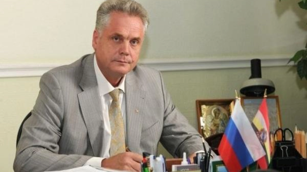 Глава района с 40-летним стажем попросил прощения при отставке