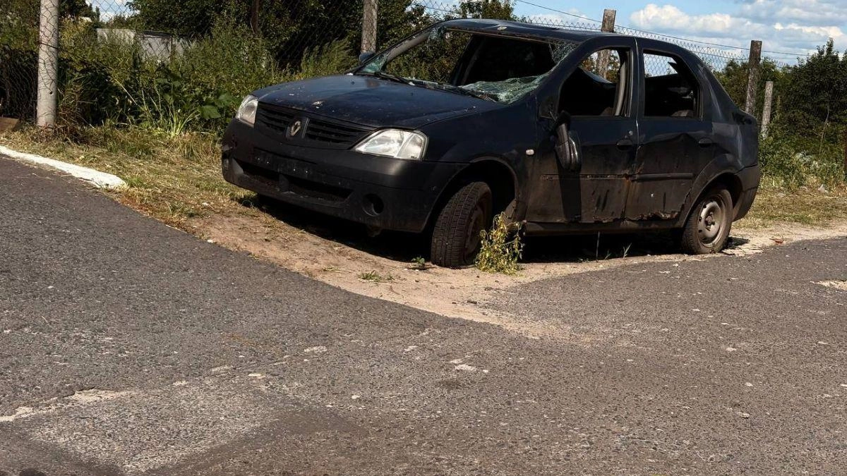 В Курске БПЛА поджёг дом и повредил три автомобиля