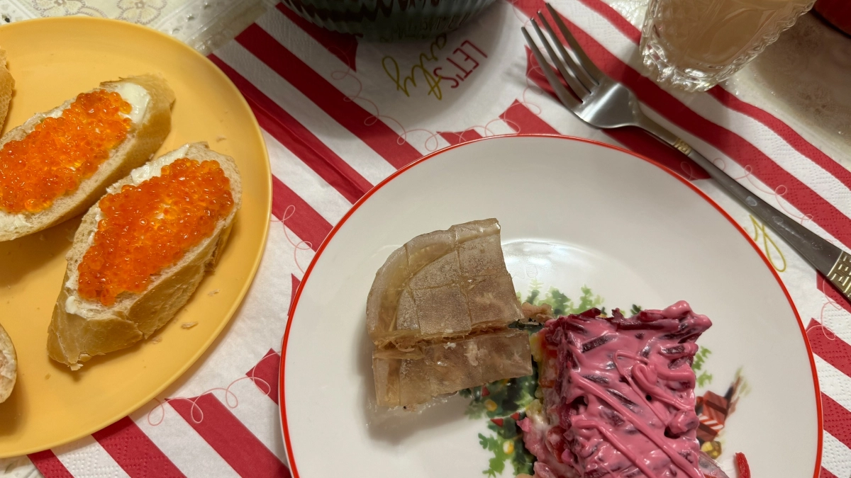 Секрет активного долголетия: какая недорогая рыба снижает риск деменции — эксперты поделились