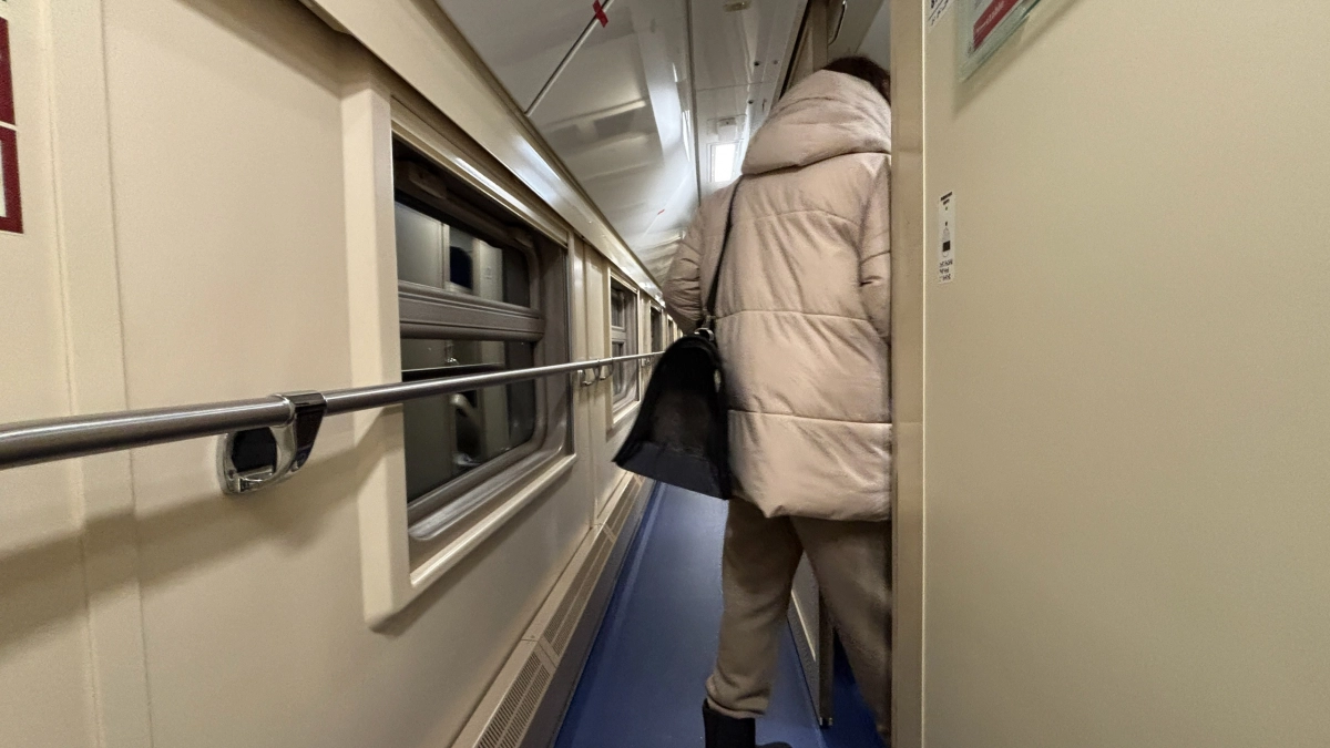 Заплатил за антисанитарию в купе: как выглядит поездка за 2 600 рублей