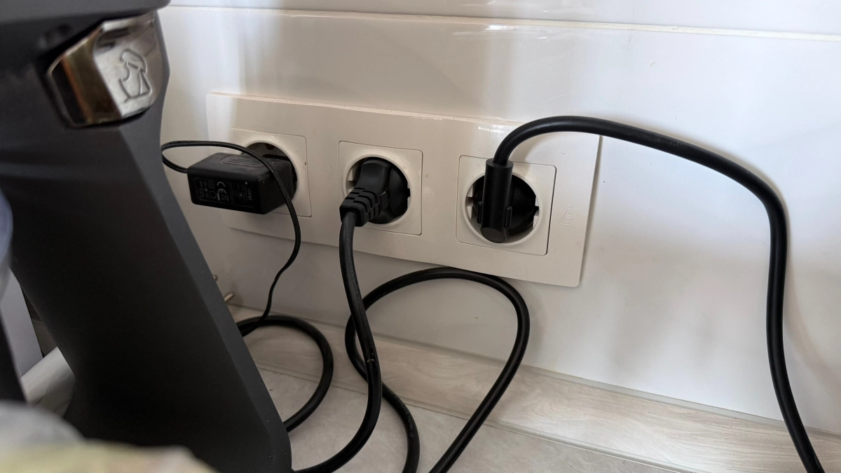 Счётчик крутится, даже когда приборы «спят»: 2 устройства, которые незаметно «съедают» четверть электроэнергии