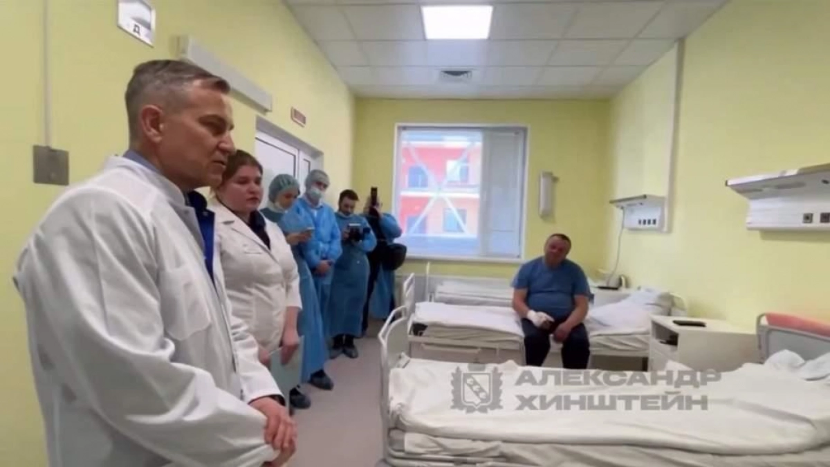 Трое в тяжёлом состоянии: Чепик навестил раненых курян после удара ВСУ