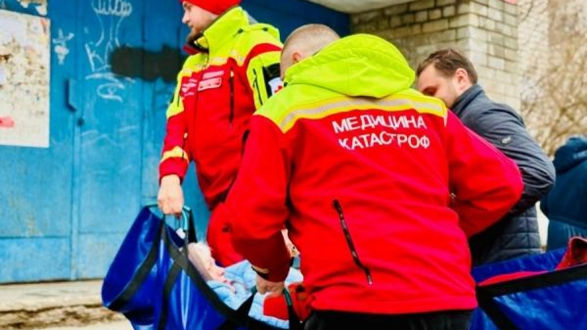 40 волонтёров Красного Креста бесплатно возят лежачих больных по Курской области