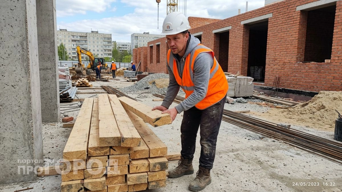 Забудьте про длинные майские в 2026 — вот точный график выходных, который многих разочарует