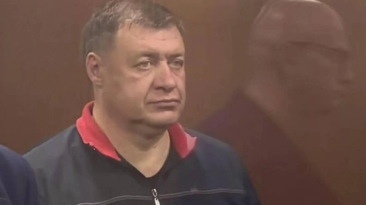 Экс-замгубернатора Курской области просят приговорить к 19 годам за взятки