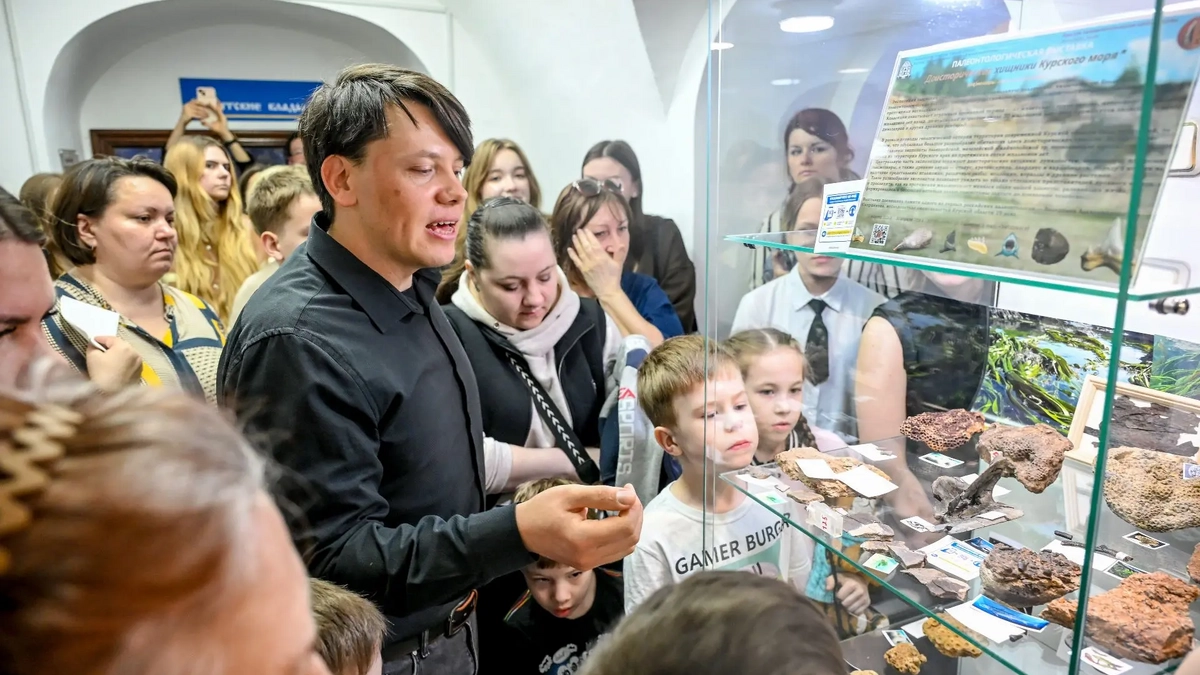 В Курске впервые показали окаменелости хищников древнего моря возрастом 100 млн лет