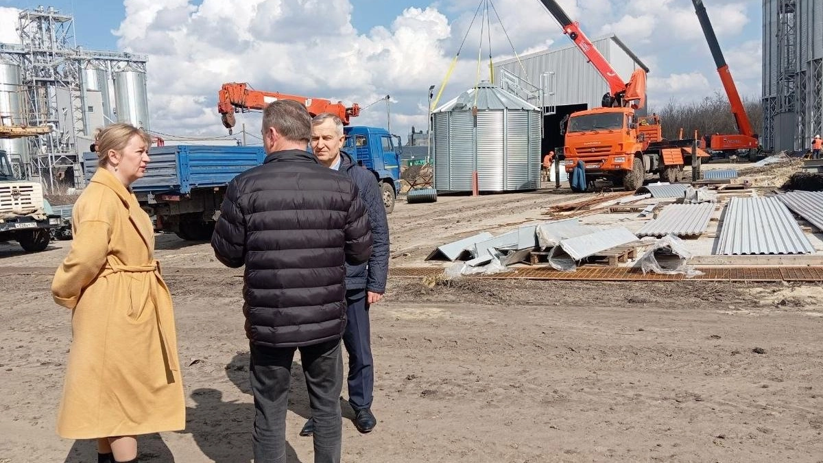 Чепик посетил курское производство сгущёнки, поставляющей продукцию «Красному Октябрю»