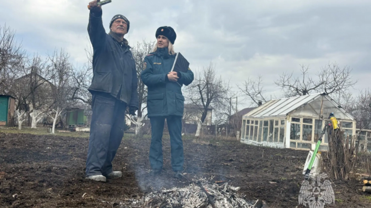 Беспилотники МЧС засекли дым над курскими дачами и выслали спасателей