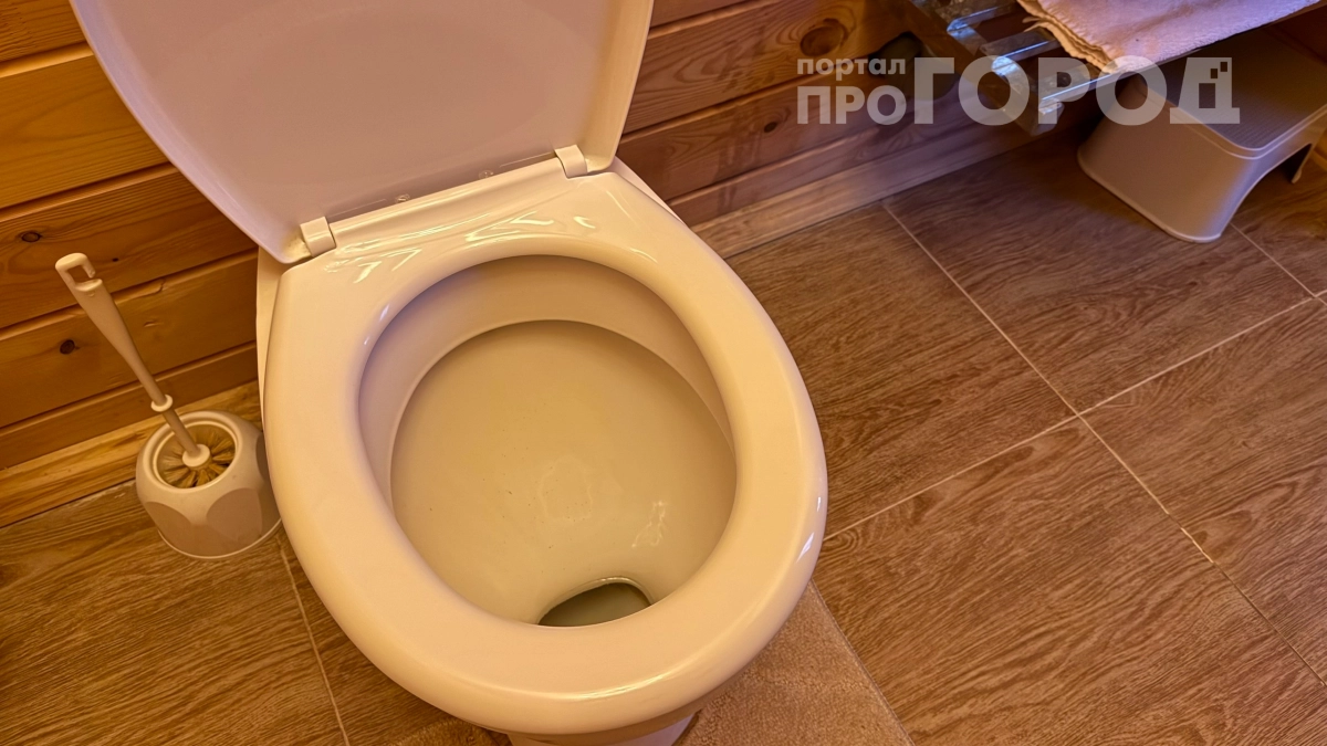 «Унитаз больше не в моде?»: турист ахнул, когда увидел туалеты Китая и Индии — вот что там было