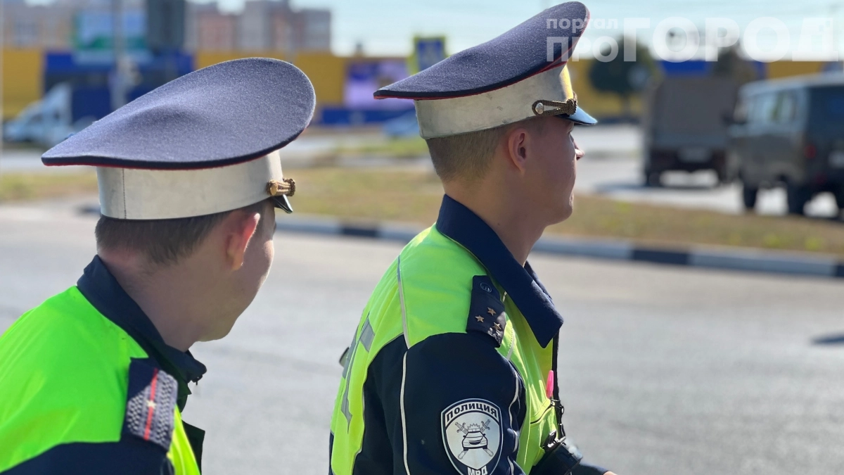Вы не нарушали, но стоите у обочины уже полчаса: почему так происходит и как уехать через 5 минут