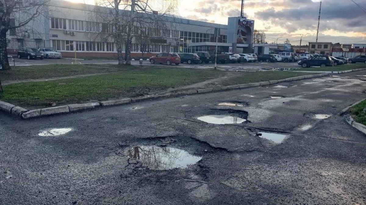 Лицо Курска: автовокзал в ямах, грязи и обшарпанных заборах