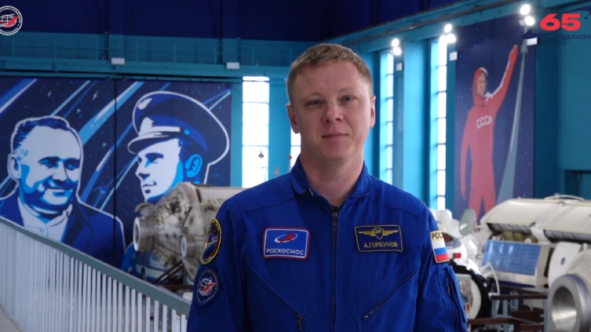 Герой России из Железногорска поздравил курян с Днём космонавтики