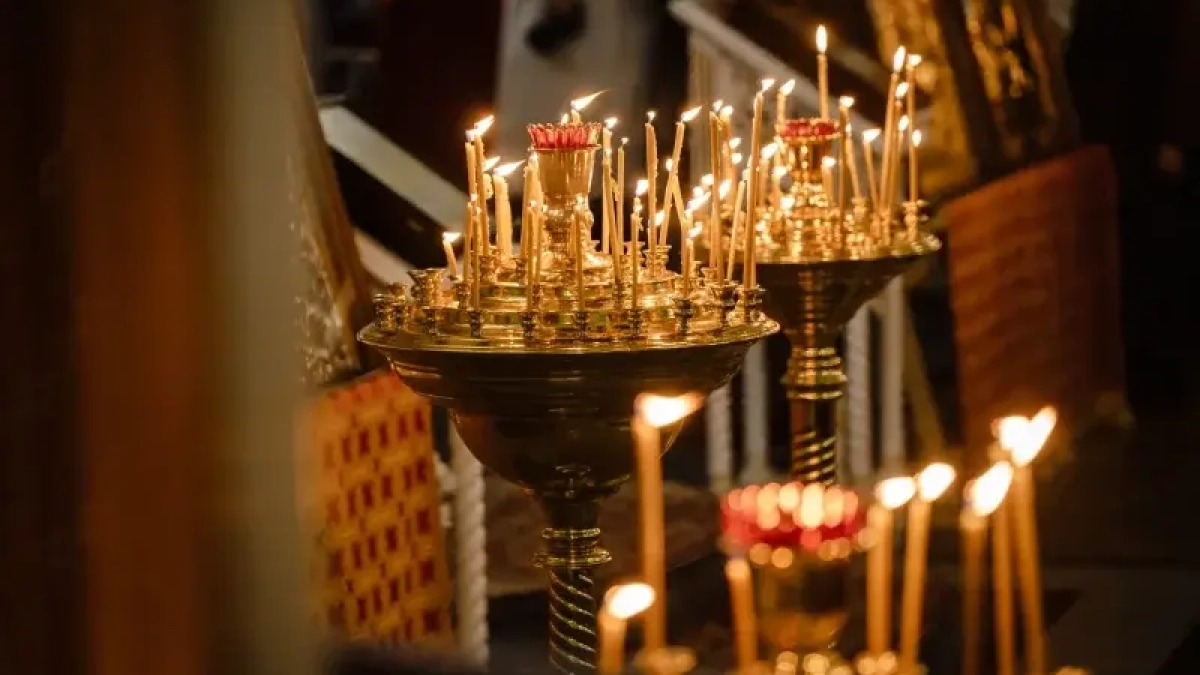 Хинштейн поздравил курян с Пасхой и пожелал мира и любви