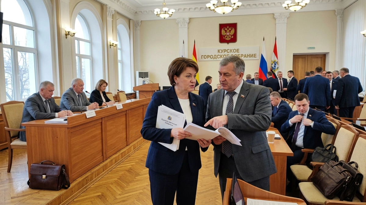 Хинштейн поздравил нового спикера КГС и призвал вернуть доверие курян к власти